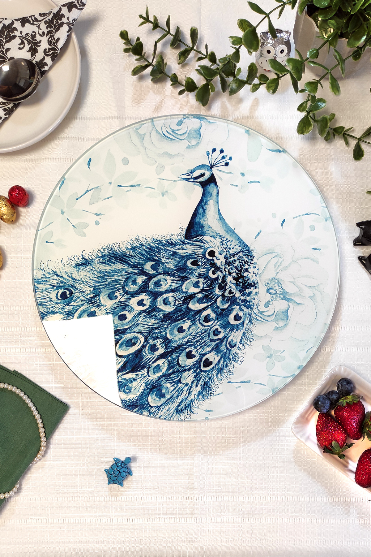 Tavuskuşu Desenli Dönen Sunum Tabağı